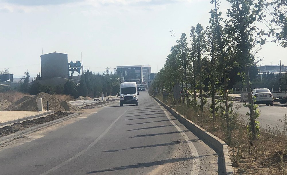 Büyükşehir Yol Çalışmalarını Sürdürüyor 