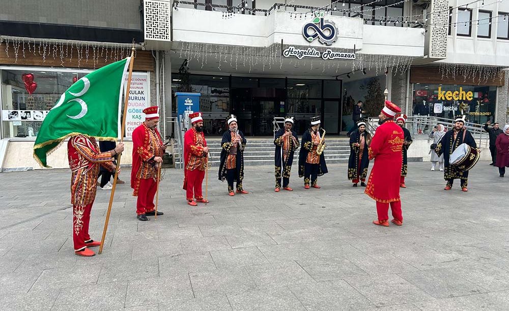 Çanakkale Zaferi̇ Mehter Marşlariyla Kutlandi 