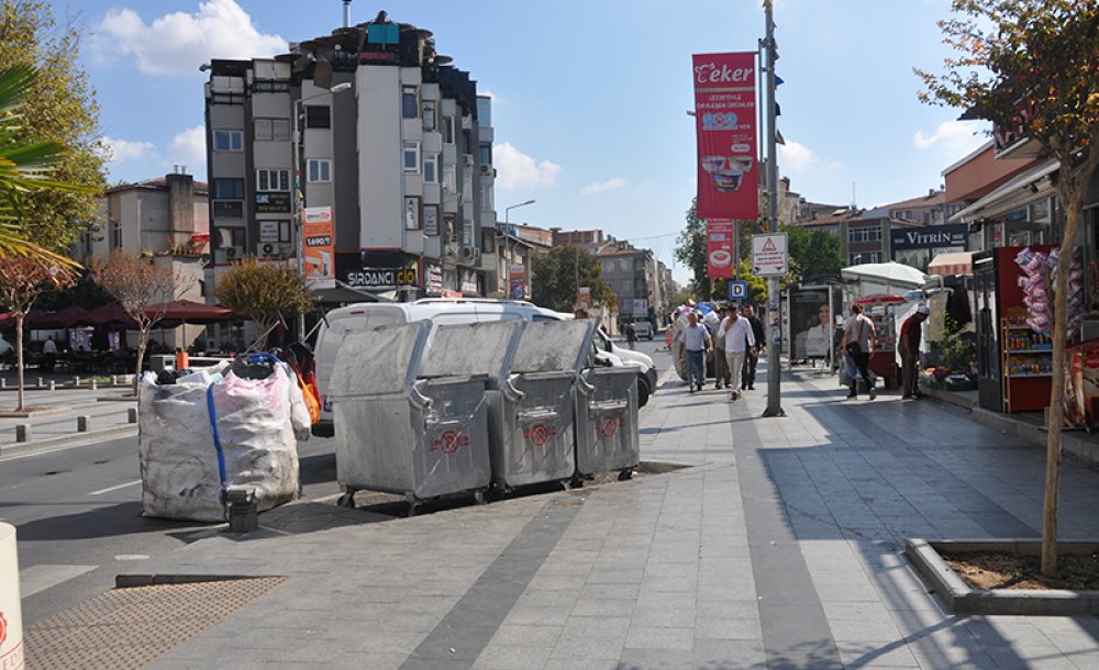 Çekçekçiler Şehir Merkezinde ‘Cirit' Atıyor