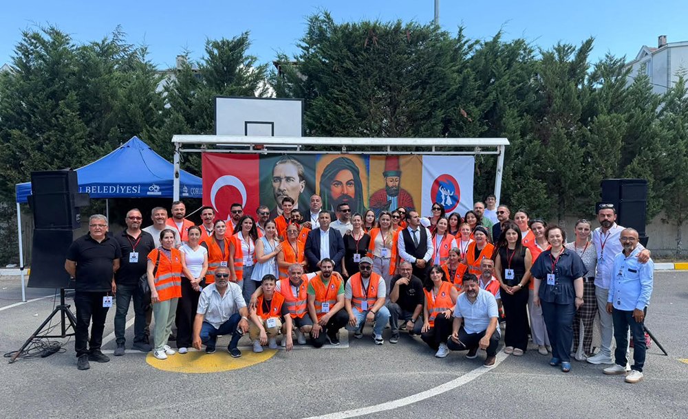 Cem Evi'nde Aşure Programı Düzenlendi 