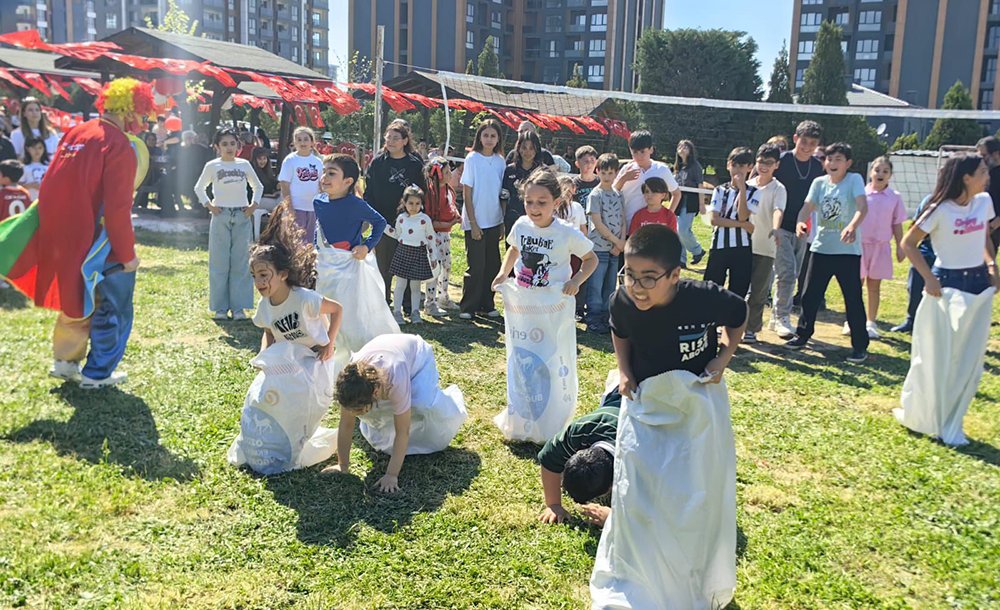 Cem Evinde Çocuk Şenliği Düzenlendi