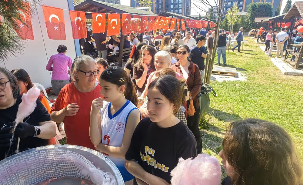 Cem Evinde Çocuk Şenliği Düzenlendi