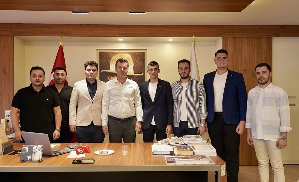 Chp Gençlik Kollarından Başkan Sarıkurt'a Ziyaret 