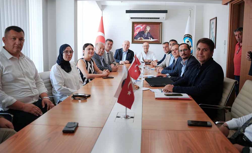Chp Heyeti Ziyaretlerde Bulundu 