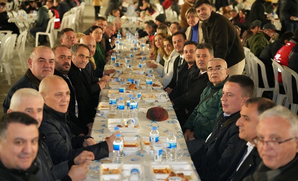 Chp İftar Programı Düzenledi 