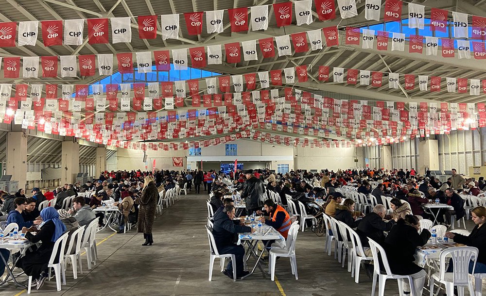 Chp İftar Programı Düzenledi 