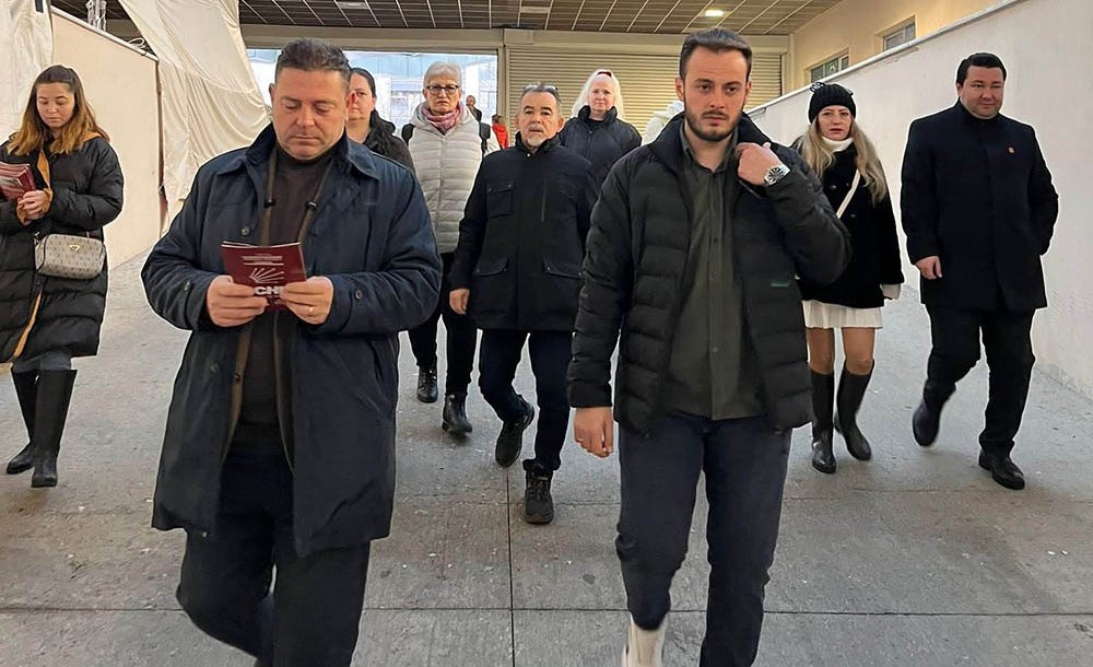 Chp Pazarcı Esnafını Ziyaret Etti 