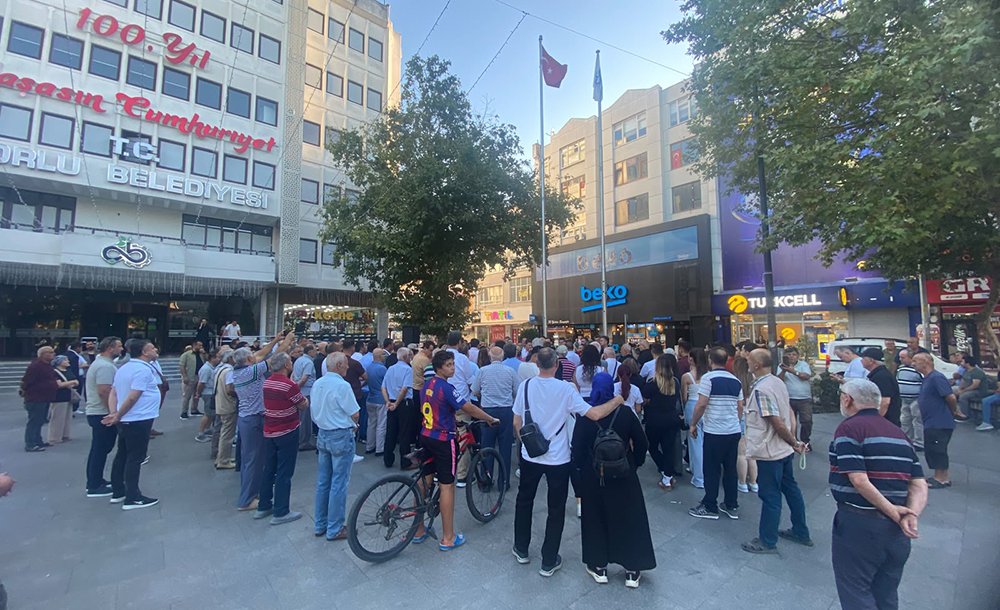Chp'de Toplu İstifa 