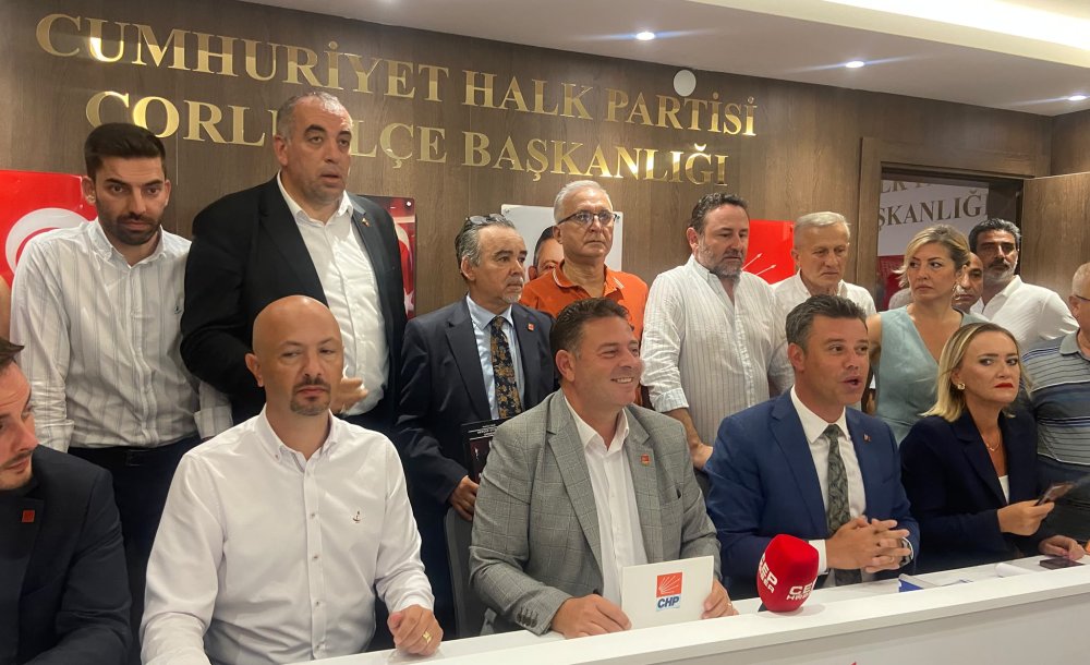 Chp'de Yol Ayrımı