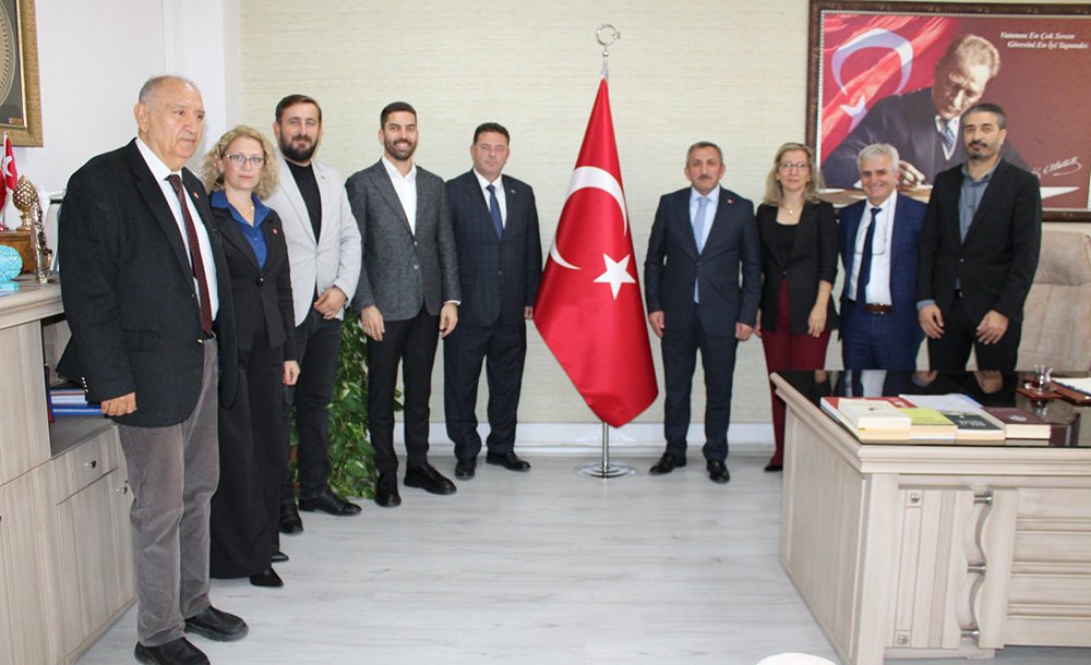 Chp'den Milli Eğitim Müdürlüğüne Ziyaret