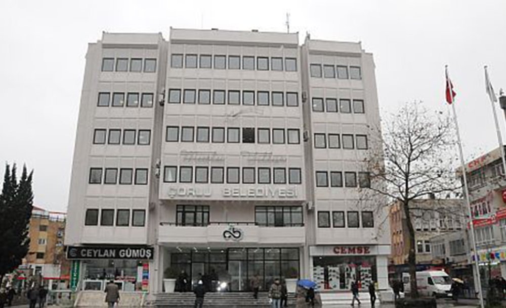 Çorlu Beledi̇yesi̇'nde Şi̇ddet İddi̇asi Gündemde 