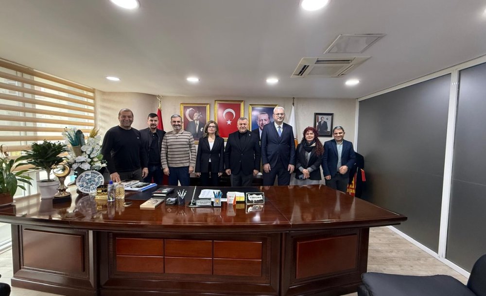 Çorlu İlçe Sağlık Müdüründen Ak Parti'ye İade-İ Ziyaret 