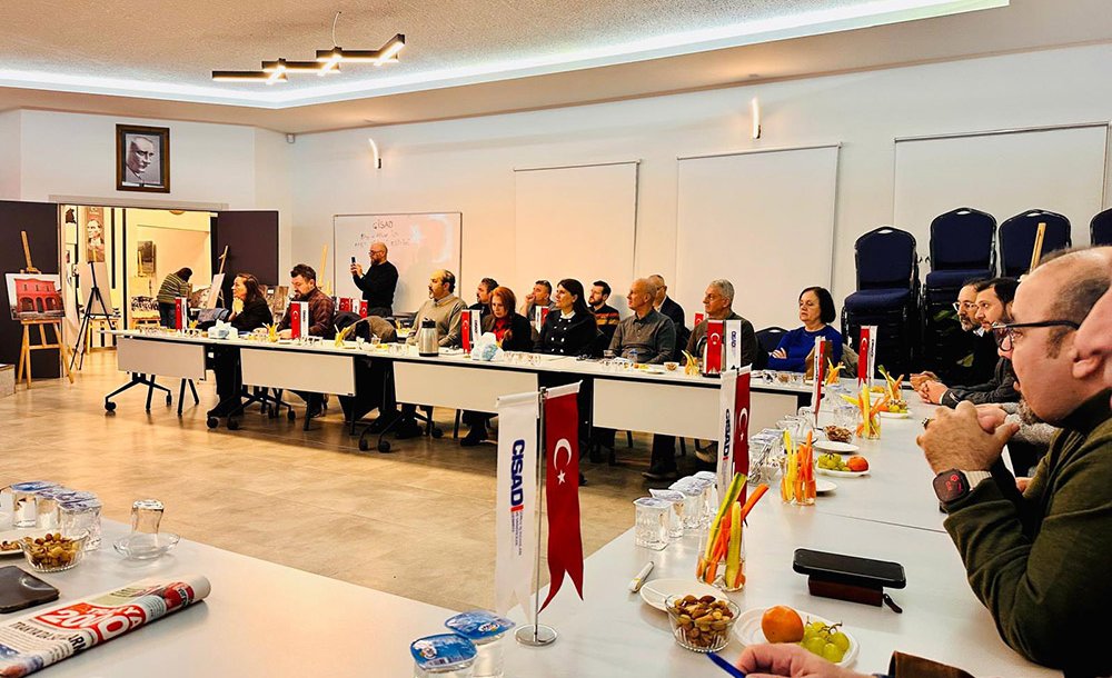 Çorlu İş İnsanları Derneği'nden Anlamlı Seminer