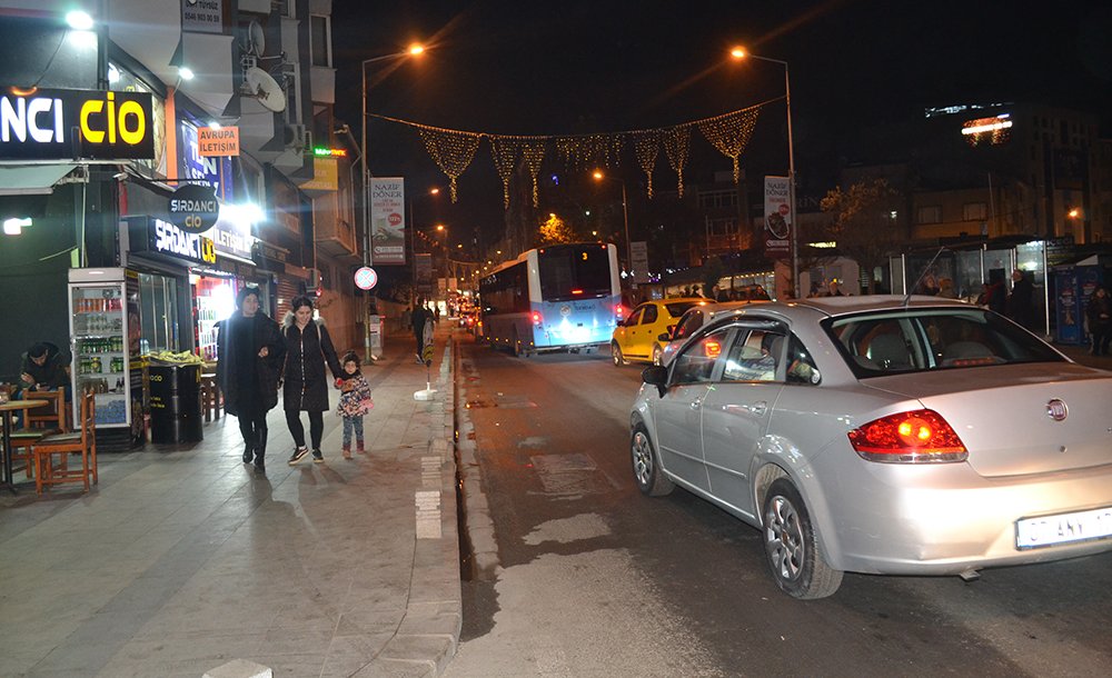 Çorlu Trafi̇ği̇ne Çözüm Bekleni̇yor 