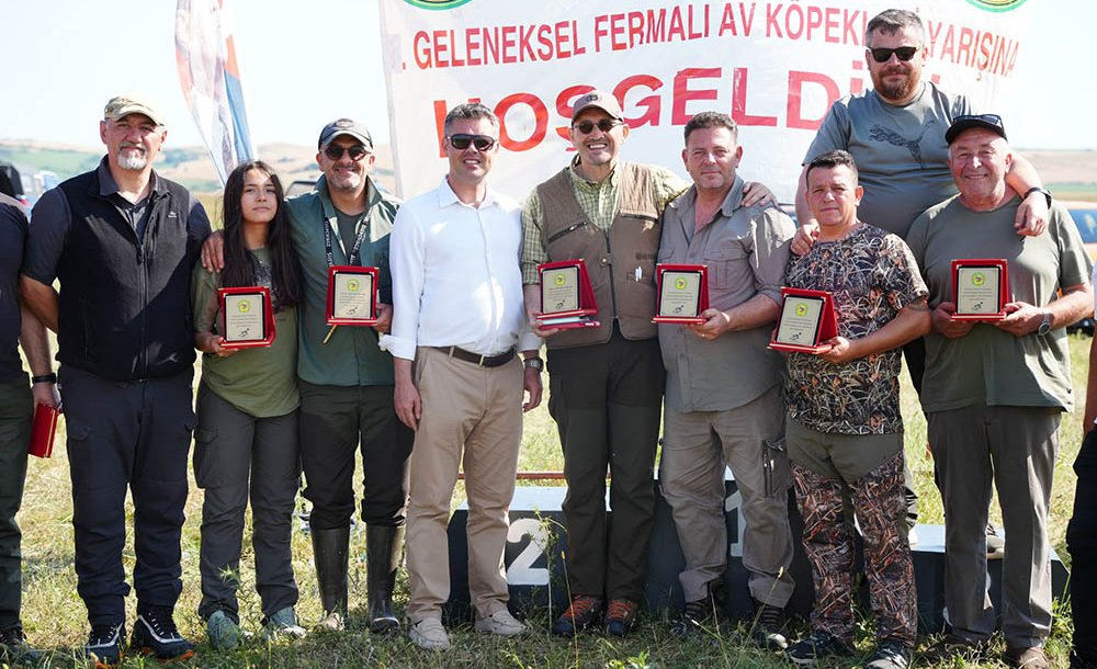 Çorlu'da 14. Geleneksel Fermalı Av Köpekleri Yarışması