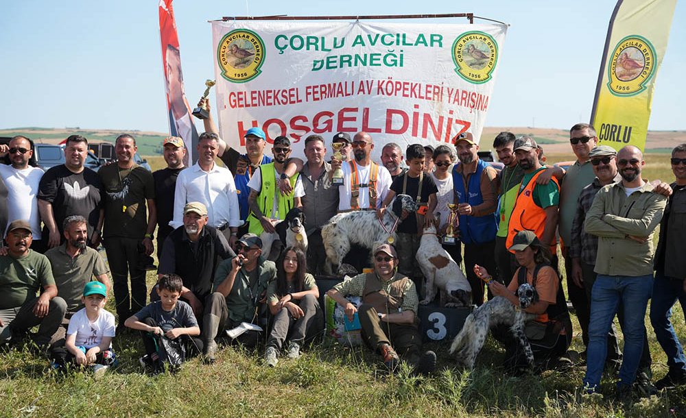 Çorlu'da 14. Geleneksel Fermalı Av Köpekleri Yarışması