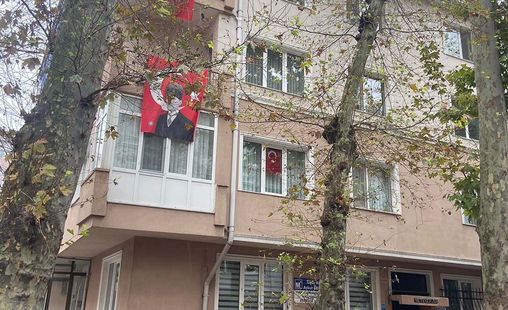 Çorlu'da Bi̇nalar Türk Bayraklarıyla Donatıldı