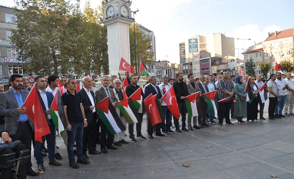 Çorlu'da Filistin İçin Bir Araya Gelindi 