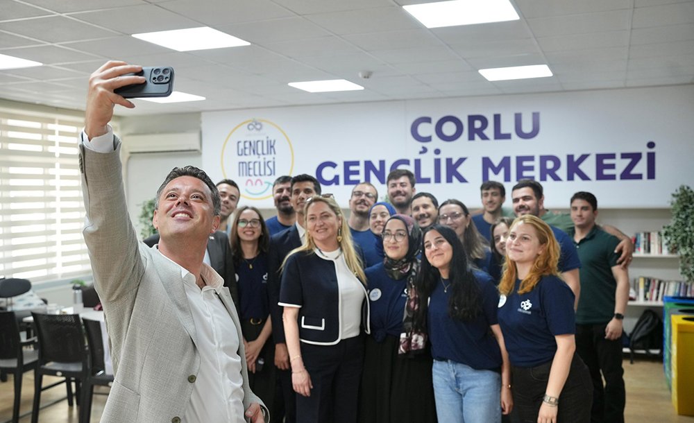 Çorlu'da Gençlik Merkezi Açılışı Gerçekleştirildi