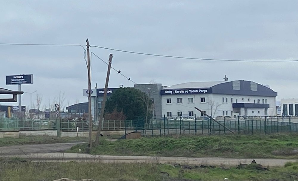 Direkler Yan Yattı, Vatandaş Tepkili