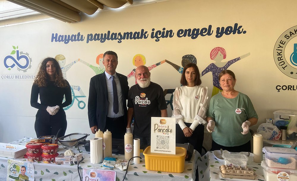 Dmd Hastası Çınar'a Destek Kermesi Düzenlendi
