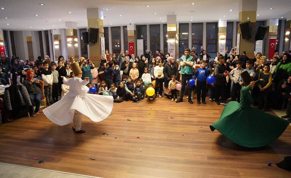 Dünya Yetimler Gününde Anlamlı İftar 