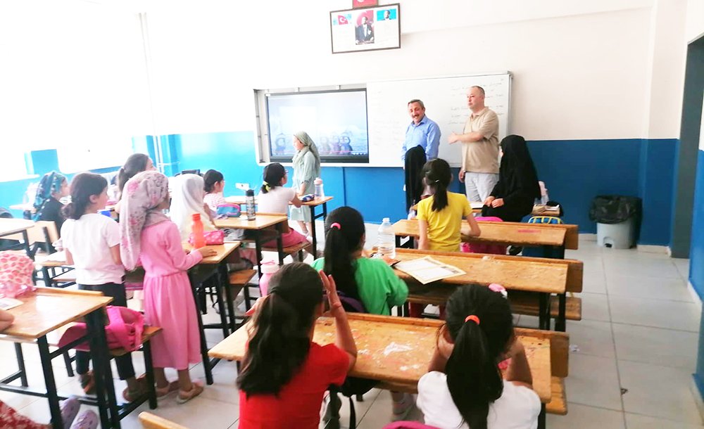Erdoğan, Yaz Kurslarını Ziyaret Etti 