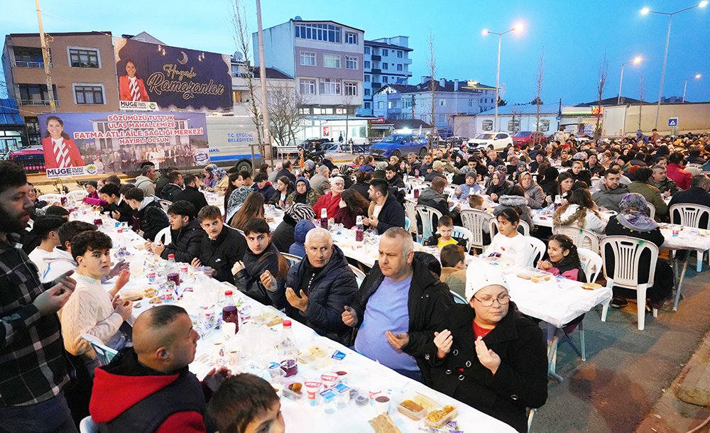 Ergene'de Binlerce Vatandaş İftar Yaptı