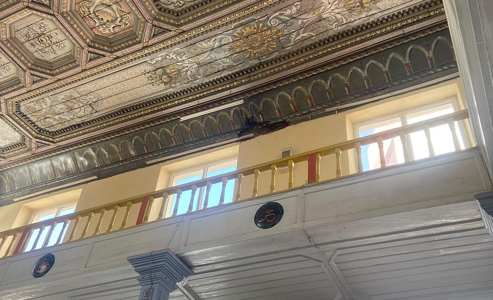 Eski Sinagog Yeni Cami Restorasyon Bekliyor