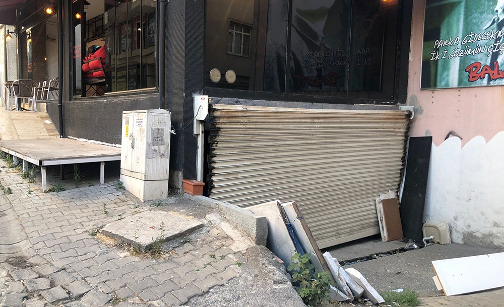 Esnaf Kanalizasyondan Şikayetçi 