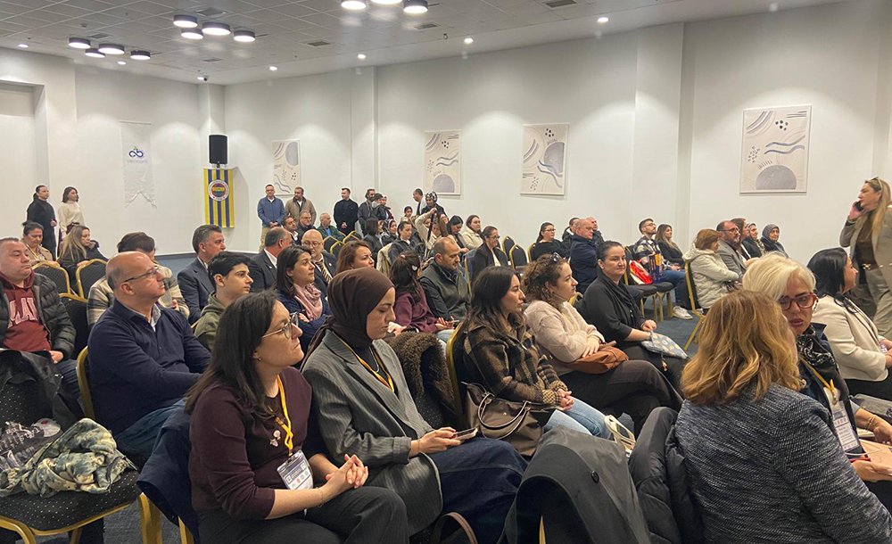 Fenerbahçeliler Derneği'nden Farkındalık Etkinliği 