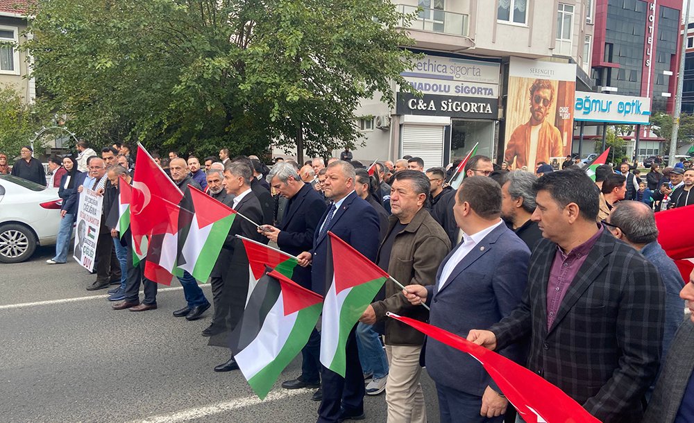 Gazze İçin Binlerce Kişi Yürüdü 