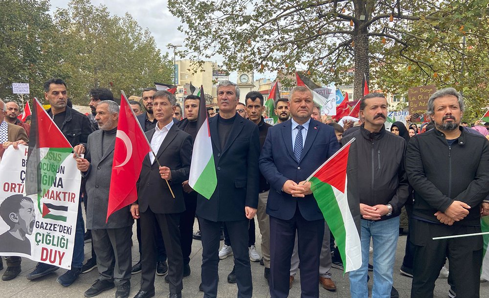 Gazze İçin Binlerce Kişi Yürüdü 