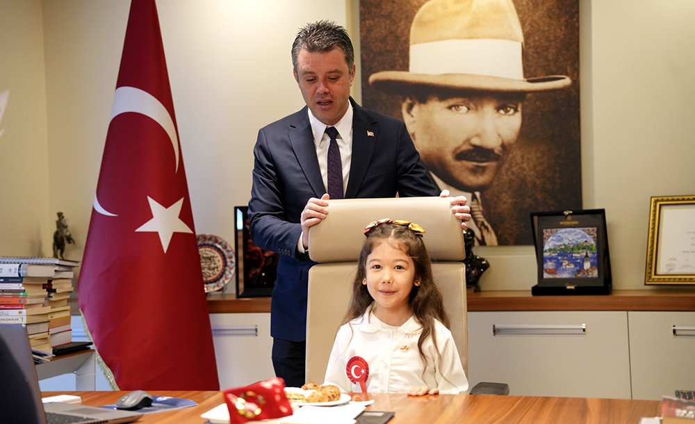 Geleceğin Yöneticileri ‘Temsili' Koltuklara Oturdu 