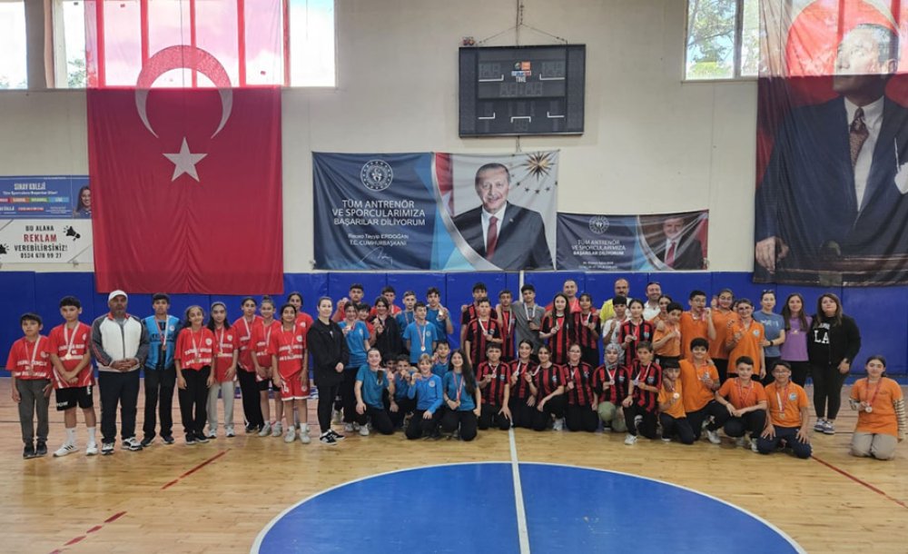 Geleneksel Çocuk Oyunları Karşılaşmaları Sona Erdi 
