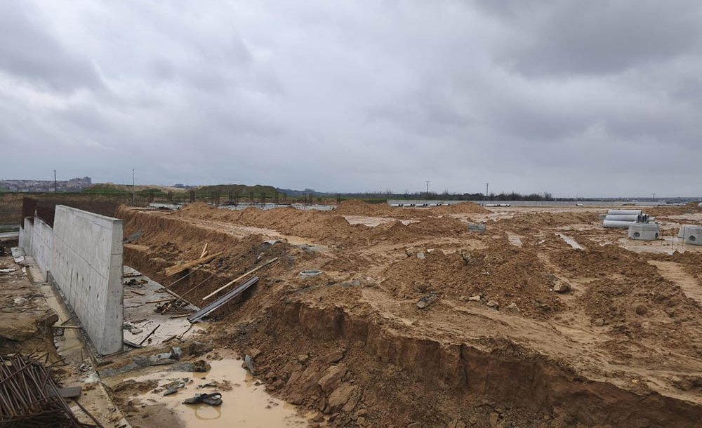 Hal Binasında Çalışmalar Sürüyor 