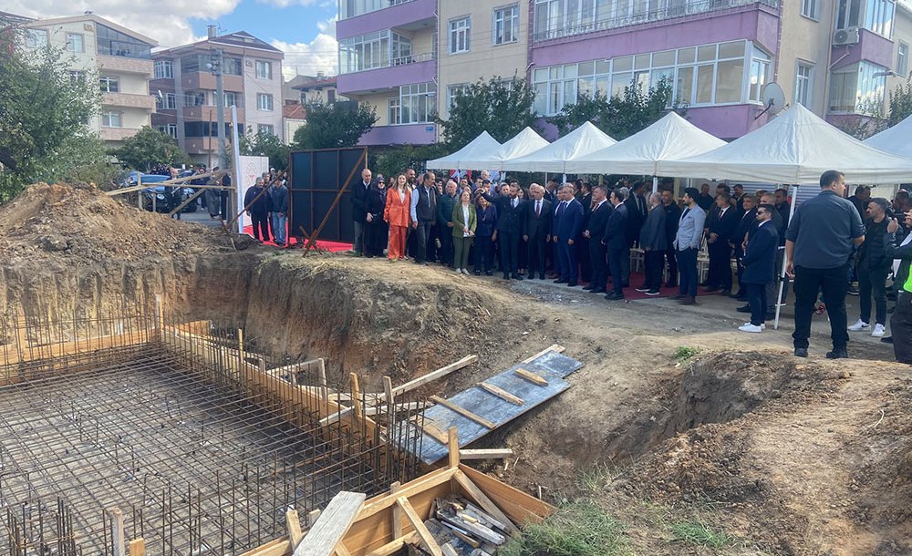 Hatip Mahallesi'nde Sağlık Ocağının Temeli Atıldı 