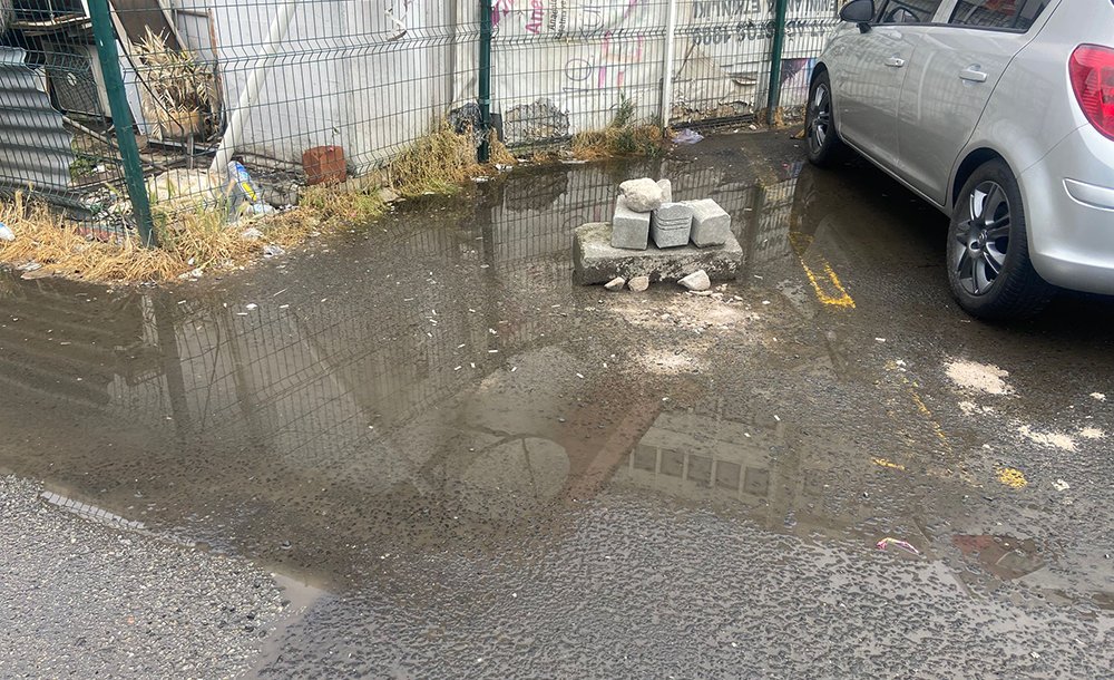 Her Yağmurda Otopark Göle Dönüyor