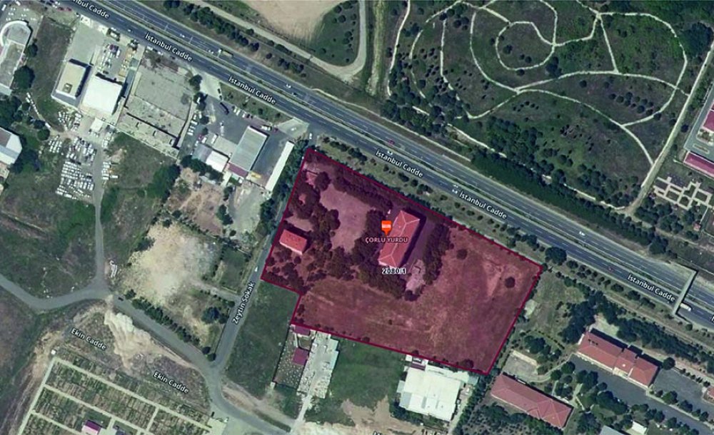 İki Yıldır Yıkılmayı Bekliyor!