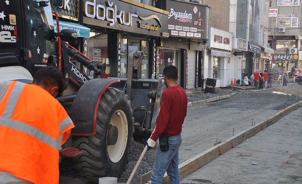 İmaret Sokaktaki Çalışmalar Sürüyor