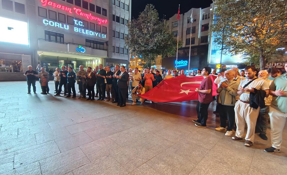 İsrail'in Saldırıları Lanetlendi 
