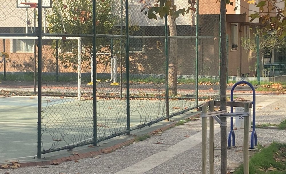 Kamuya Ait Alanlara Neden Zarar Veriliyor?