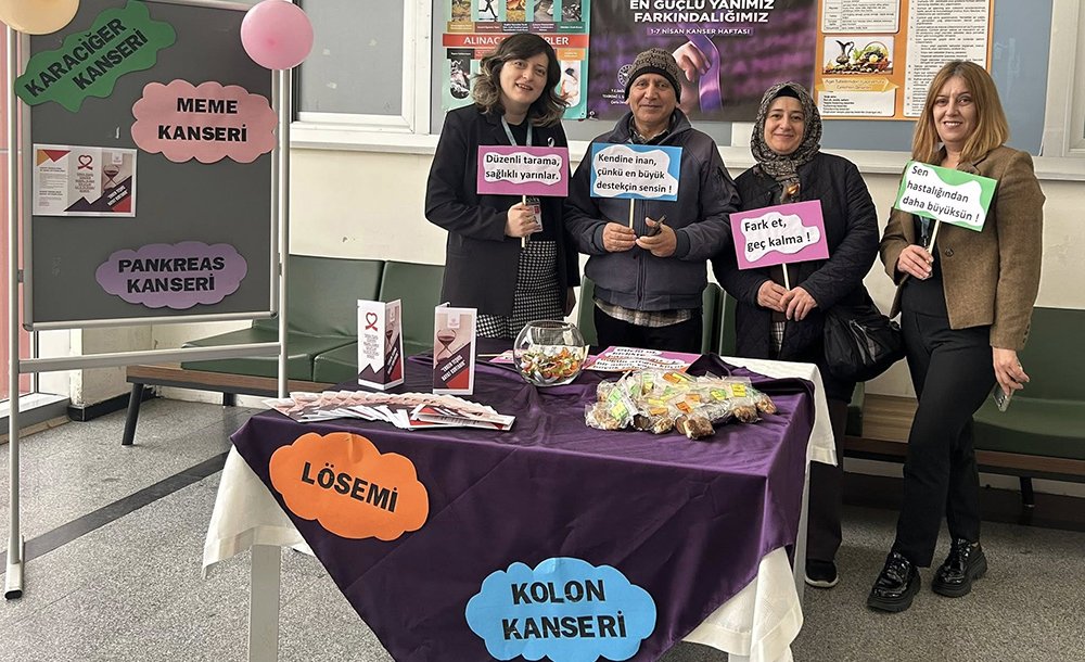 Kanser Haftasında Farkındalık Standı Açıldı 