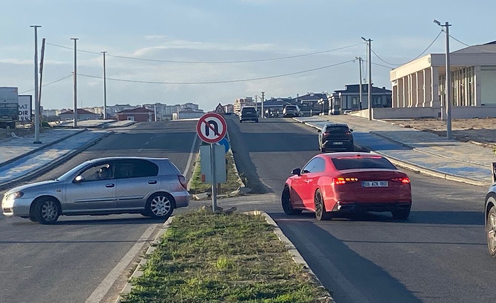 Kavşağa Kalıcı Çözüm Hala Bulunamadı!