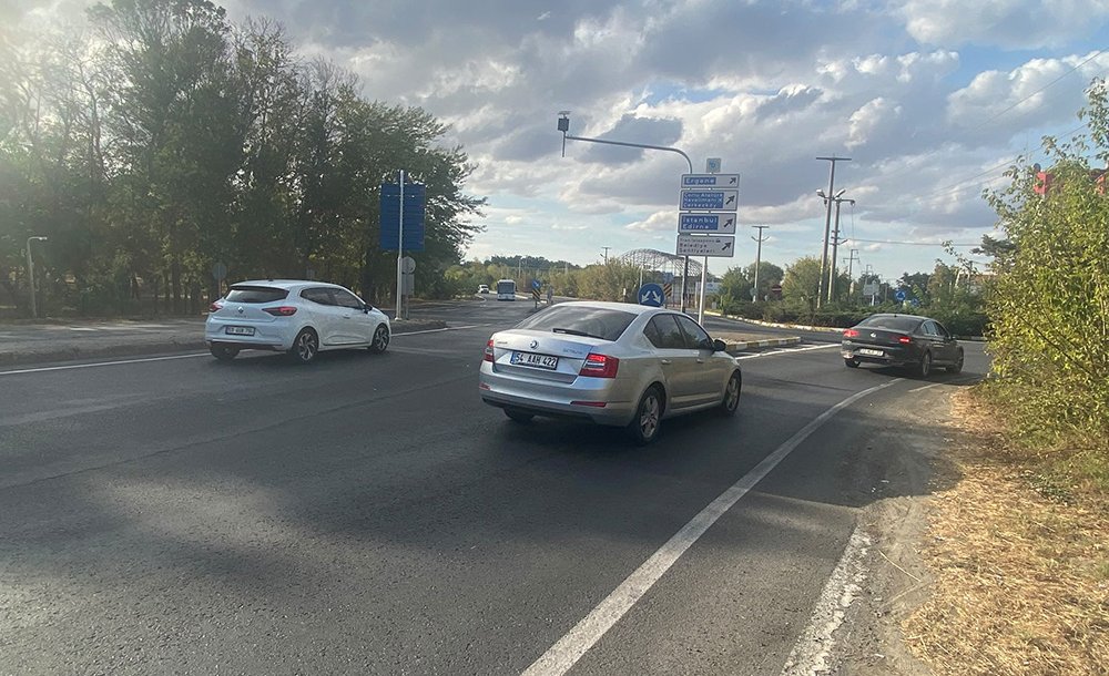 Kavşak Tehlike Saçıyor!