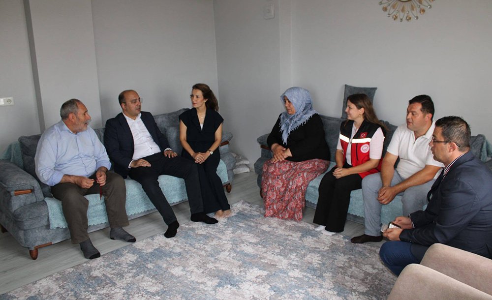 Kaymakam Duman'dan Velimeşe'de Hane Ziyaretleri