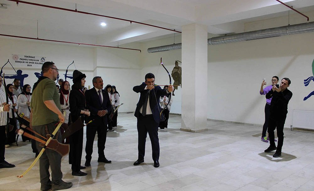 Kaymakam Eren Kapalı Spor Salonu Açılışını Yaptı 
