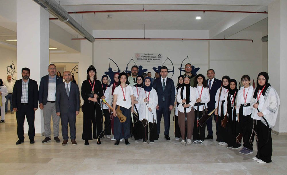 Kaymakam Eren Kapalı Spor Salonu Açılışını Yaptı 