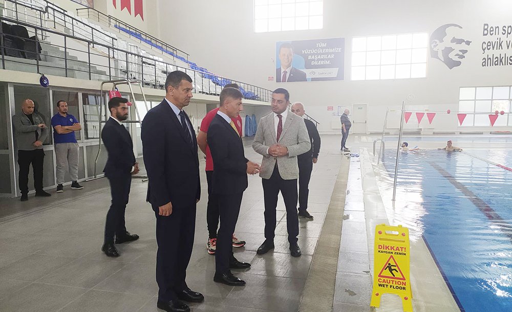 Kaymakam Erten, Yüzme Havuzunu Ziyaret Etti