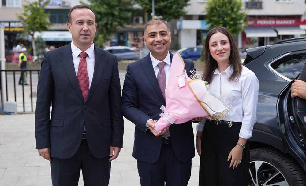 Kaymakam Kızıltoprak, Görevine Başladı